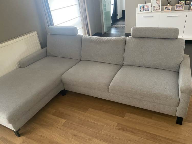 Zetel voor reiniging in Tielt-Winge - vlekken zichtbaar