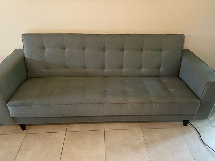 Zetel na professionele reiniging in Hasselt - vlekvrij resultaat