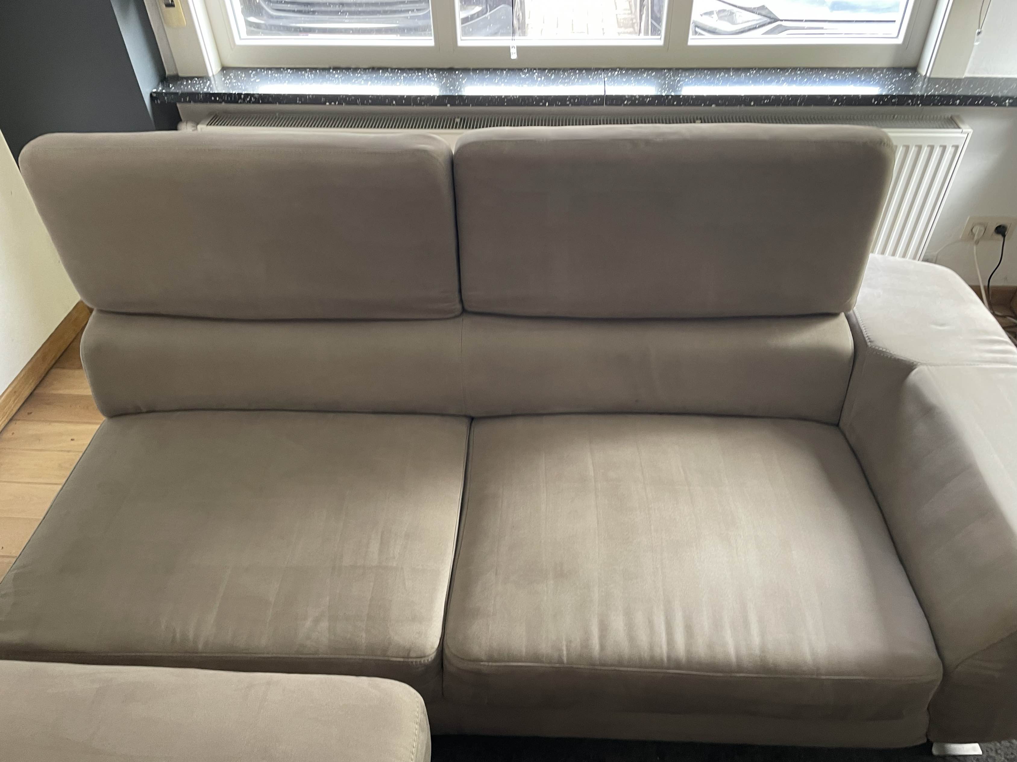 Zetel na professionele reiniging in Waasmunster - vlekvrij resultaat