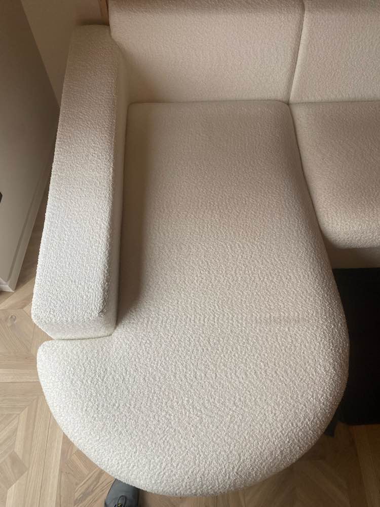 Zetel voor reiniging in Boutersem - vlekken zichtbaar