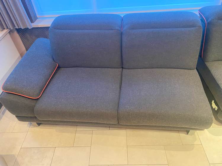 Zetel na professionele reiniging in Izegem - vlekvrij resultaat