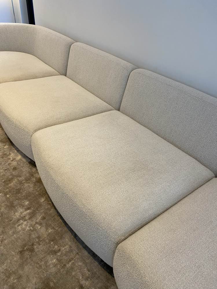 Zetel voor reiniging in Herentals - vlekken zichtbaar