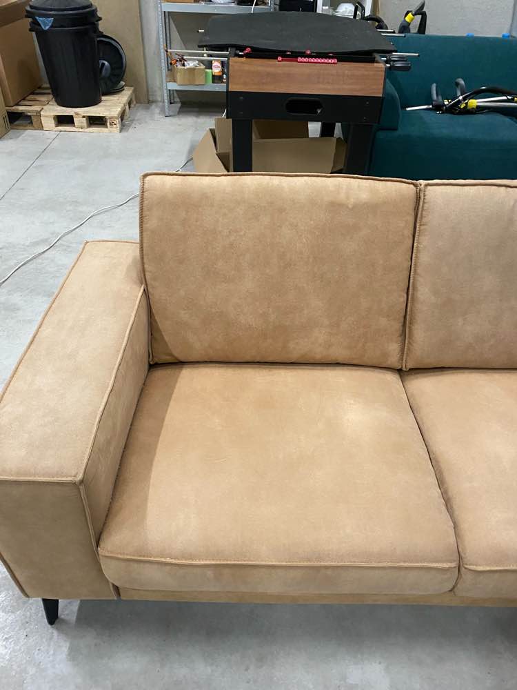 Zetel voor reiniging in Machelen - vlekken zichtbaar