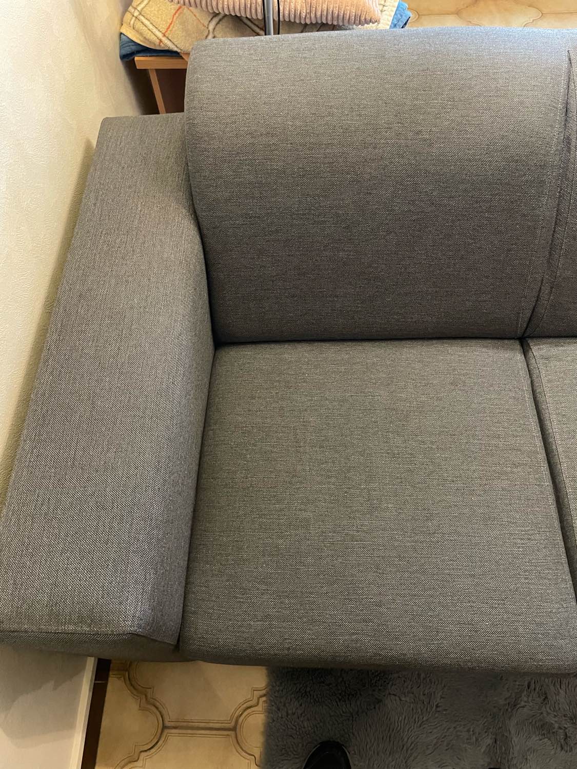 Zetel voor reiniging in Lokeren - vlekken zichtbaar