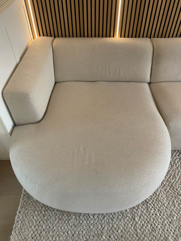 Zetel voor reiniging in Kontich - vlekken zichtbaar