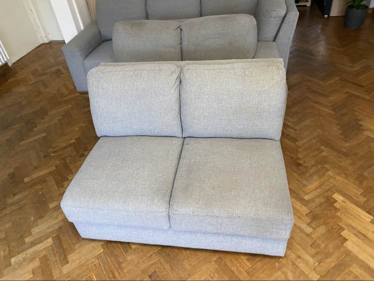 Zetel voor reiniging in Hamont-Achel - vlekken zichtbaar