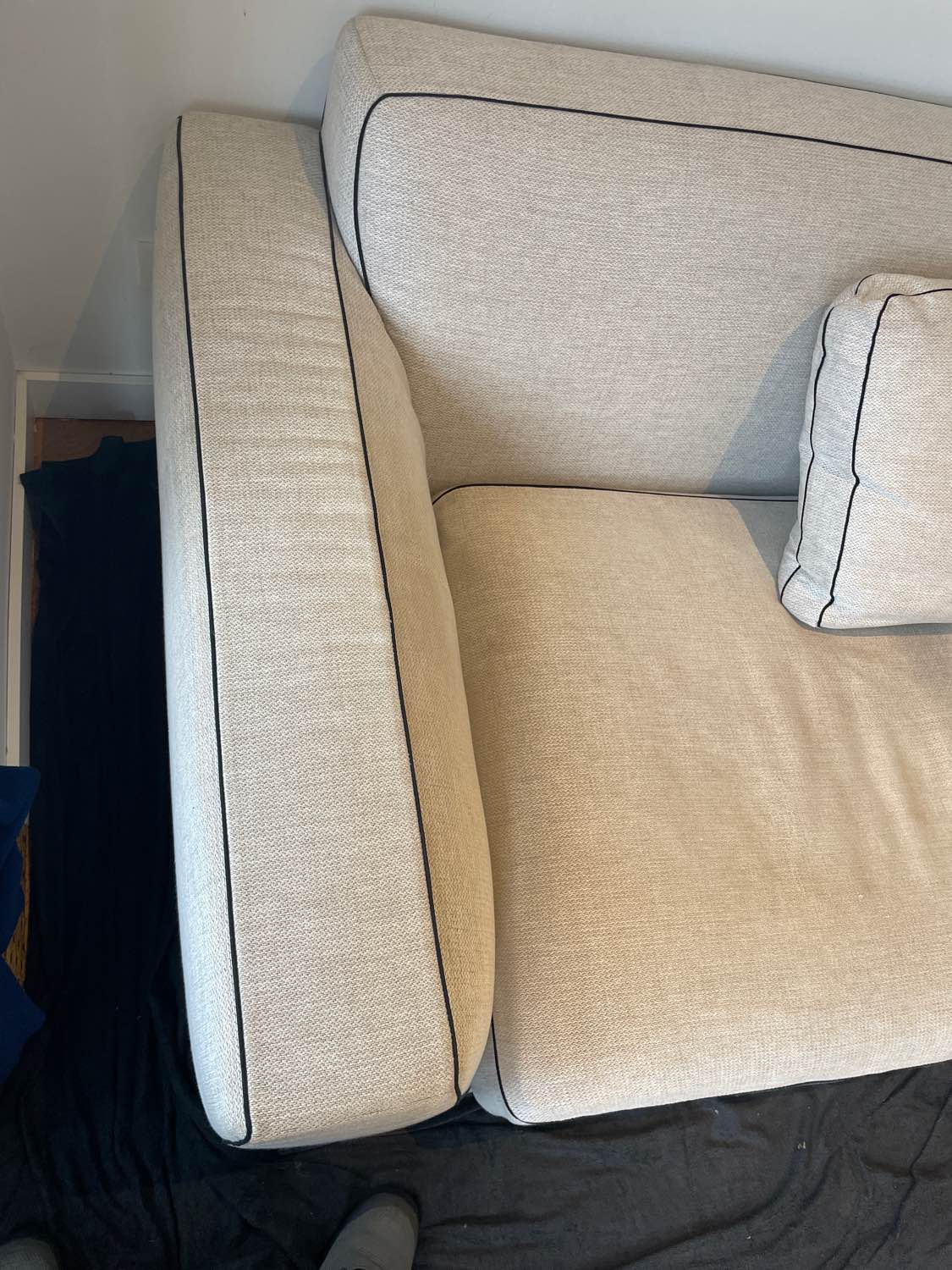 Zetel voor reiniging in Puurs-Sint-Amands - vlekken zichtbaar