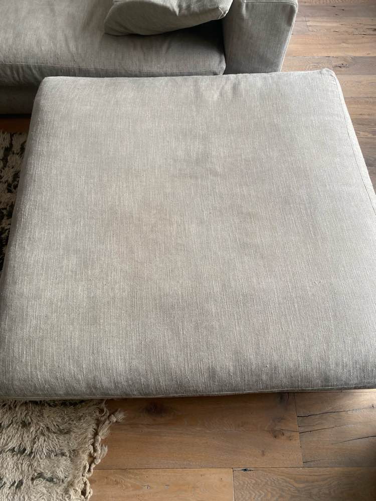 Zetel voor reiniging in Schoten - vlekken zichtbaar