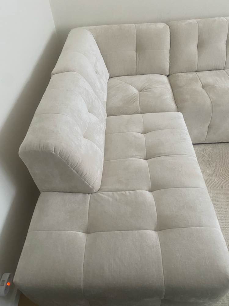 Zetel voor reiniging in Antwerpen - vlekken zichtbaar